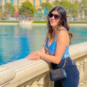 Meet your Posher, Arlette